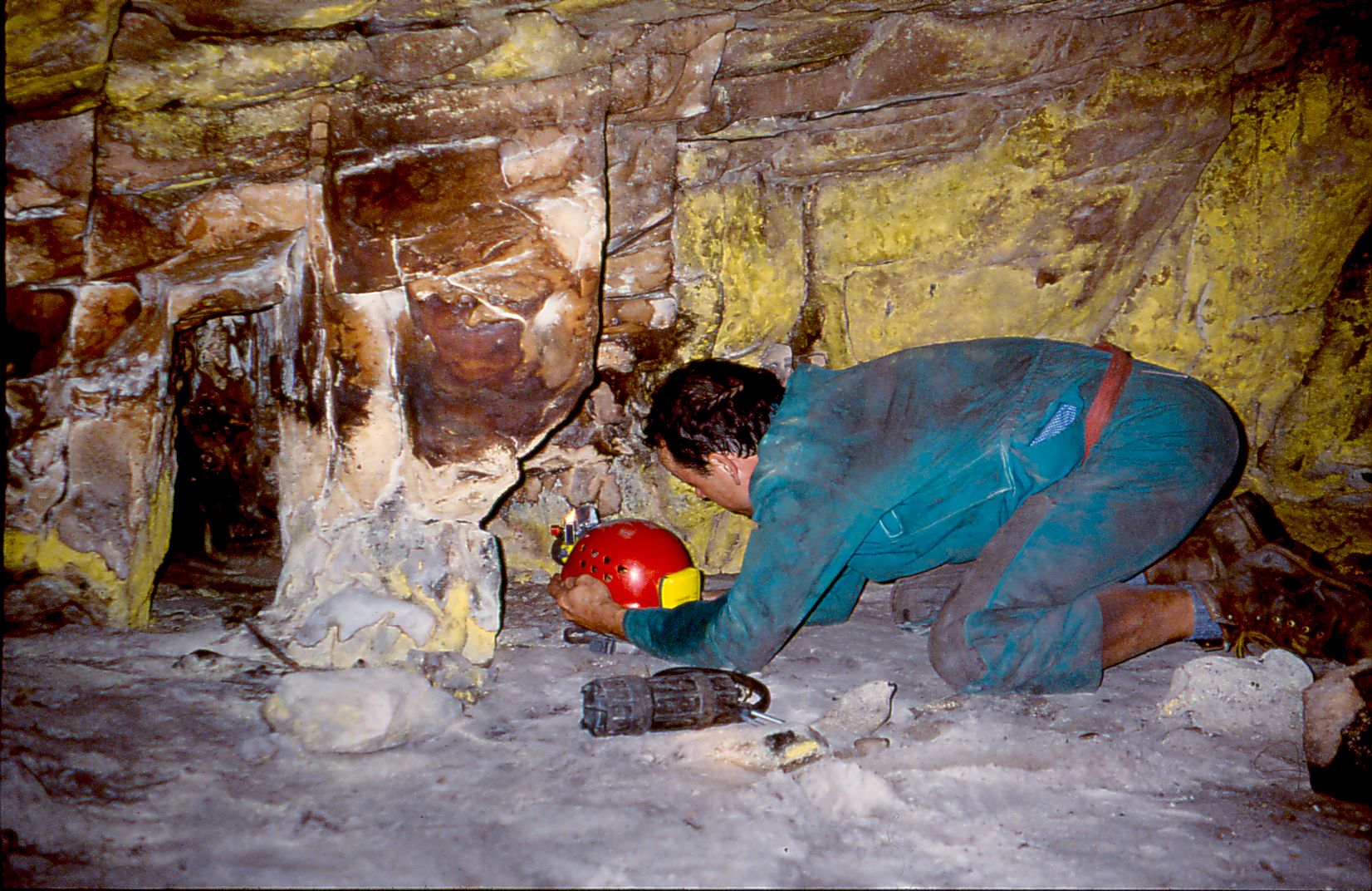 Stephan Moser in April Grotto May 1998